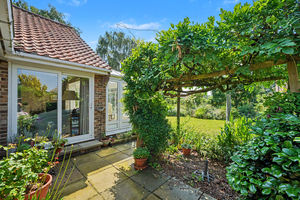 Gardens- click for photo gallery